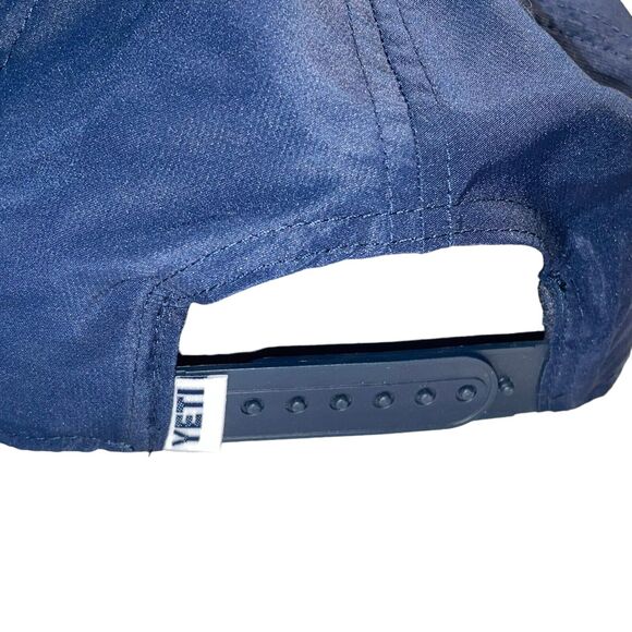 Yeti Coolers Baseball Cap Hat Snapback Trucker Embroidered Built Wild Blue White - Picture 4 of 12